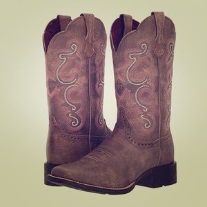 Ariat Cowboy Boots size 7 — NEW